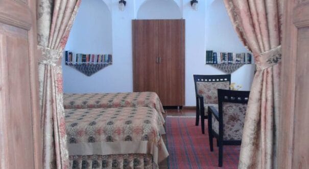 Mozaffar Traditional Hotel