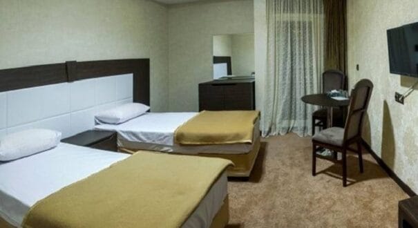 Hezar Hotel