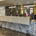 Avina Hotel