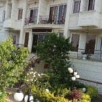 Neyestan Apartment Hotel