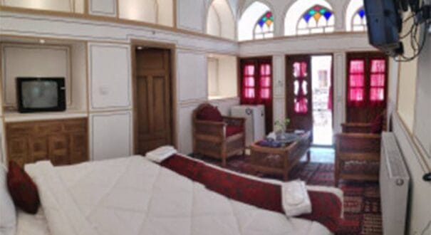 Yas Isfahan Traditional Hotel