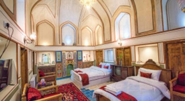 Yas Isfahan Traditional Hotel