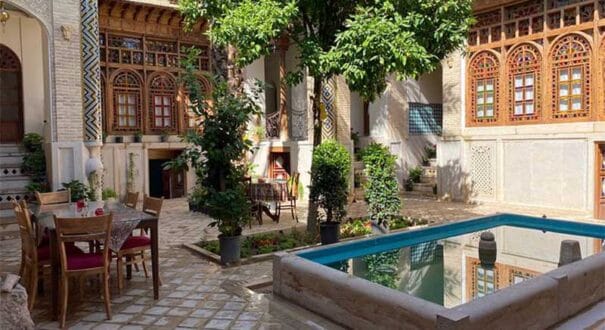 IranMehr Main Yard IranMehr Boutique Hotel