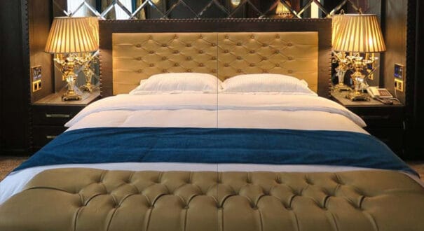 Double Room - Laleh International Hotel Laleh International Hotel